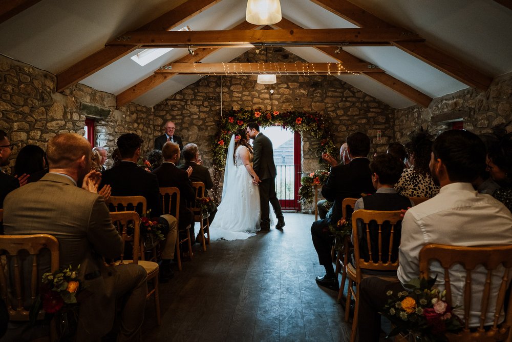 lt_weddingphotography_knightorwinery_cornwall_37.jpg