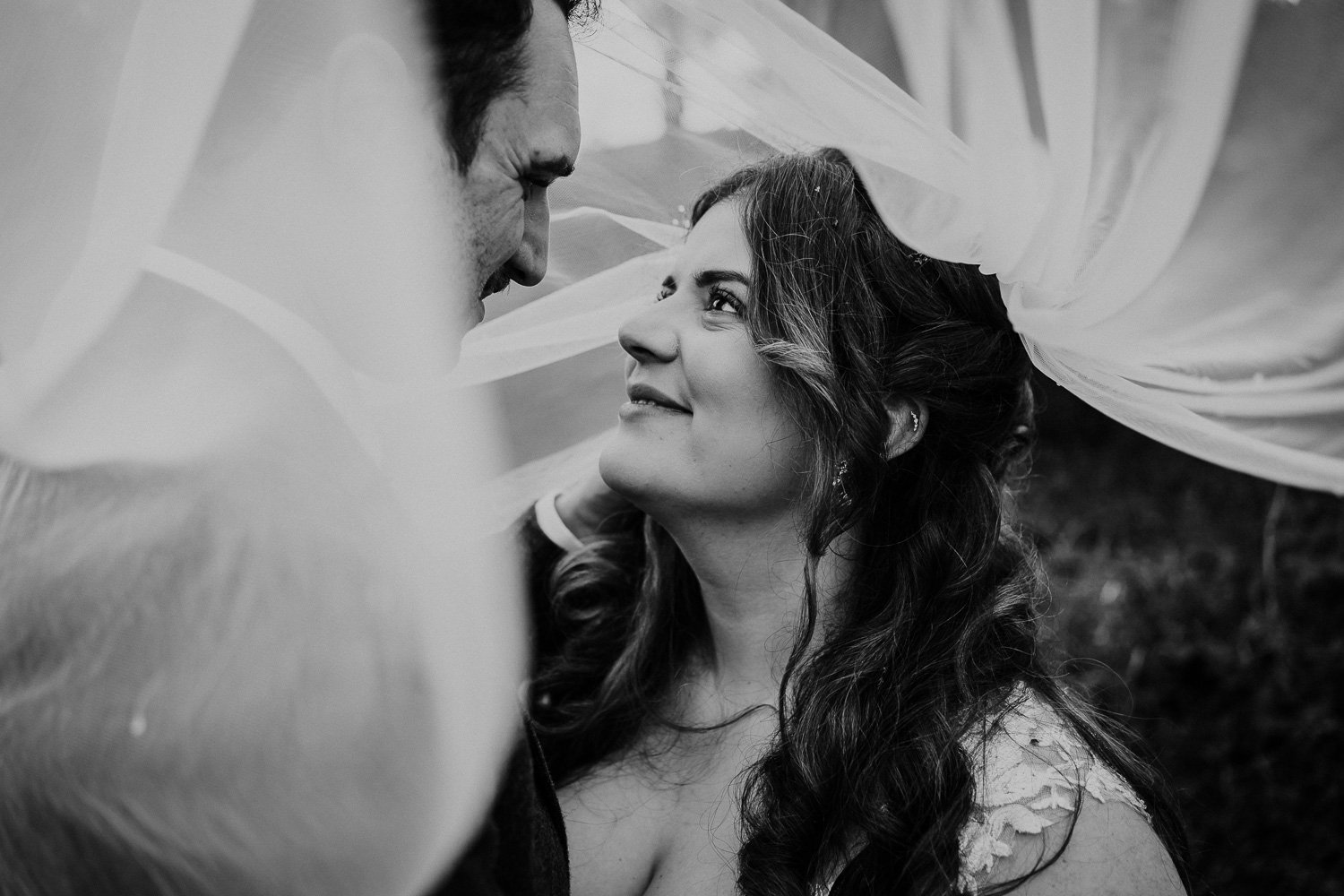 lt_weddingphotography_knightorwinery_cornwall_53.jpg