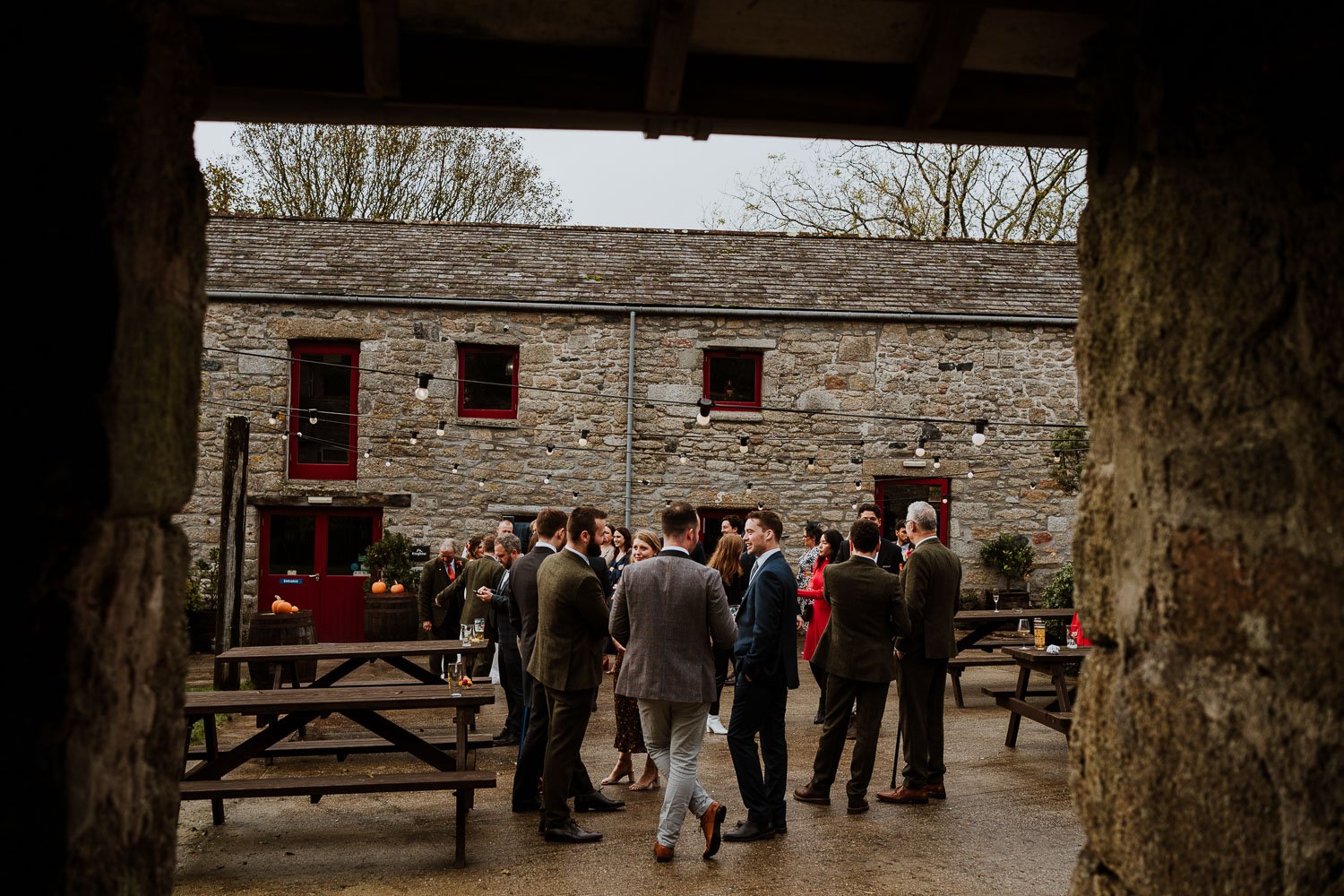 lt_weddingphotography_knightorwinery_cornwall_55.jpg