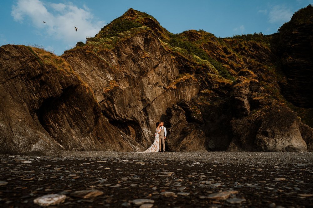 cr_weddingphotography_tunnelsbeaches_devon_5.jpg