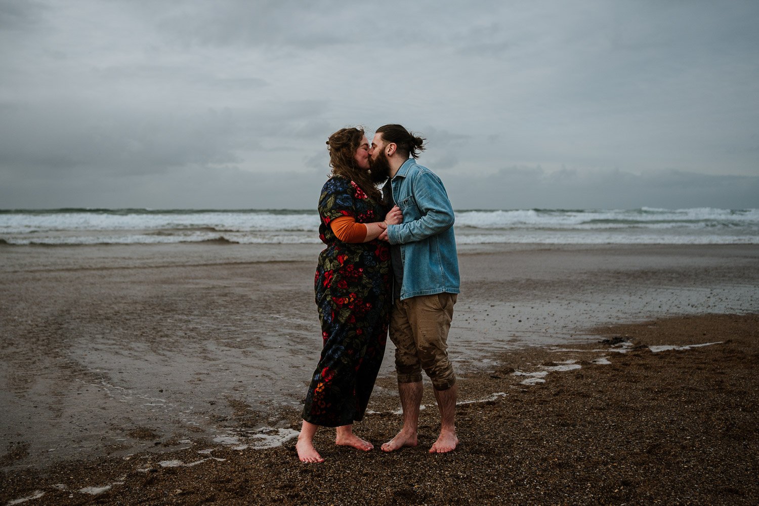 di_engagementphotography_holywell_cornwall_20.jpg