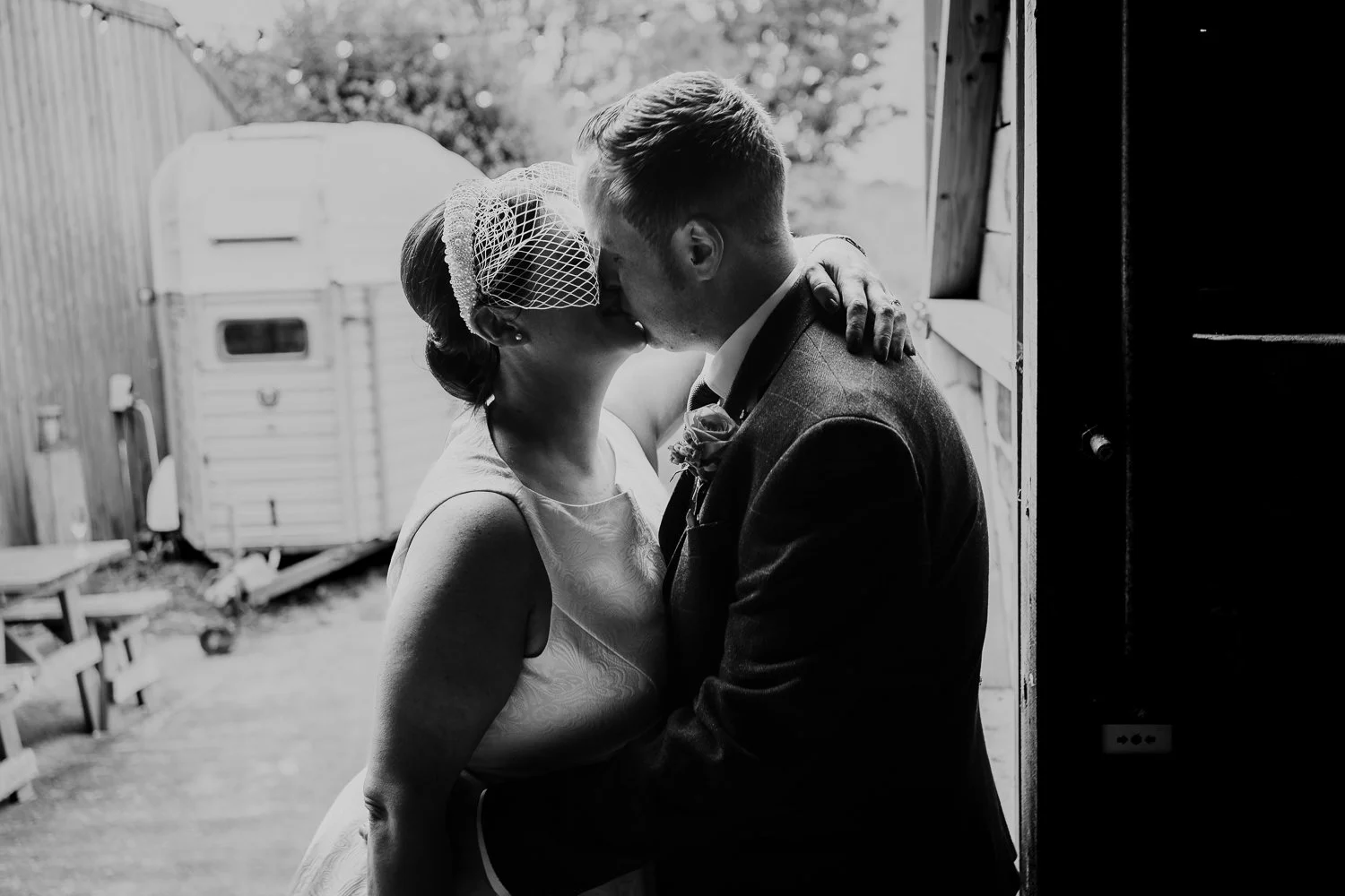 ca_wedding_photographer_thegreen_cornwall_39.jpg
