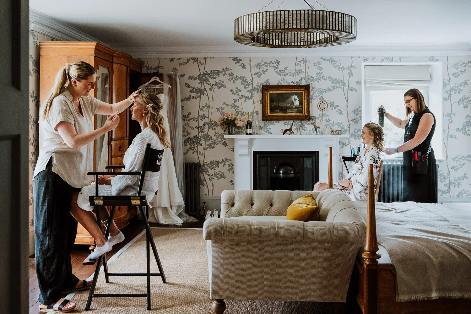 wedding_gettingready_cornishgems_1.jpg