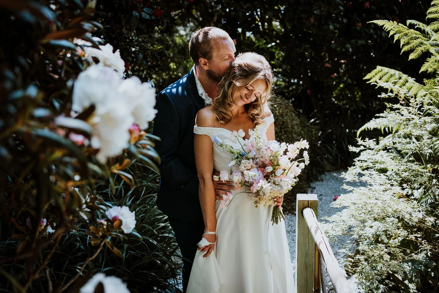 lizrobin_wedding_lamorrangardens_coupleportrait_1.jpg