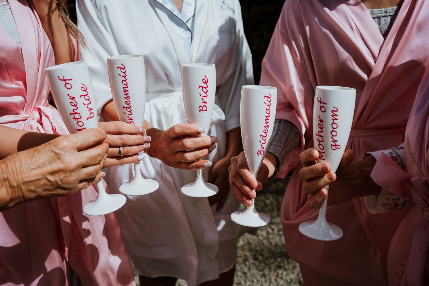 weddingphotographer_cornwall_stennackfarm_sa_15.jpg