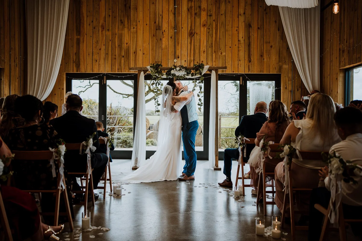 weddingphotographer_cornwall_stennackfarm_sa_23.jpg