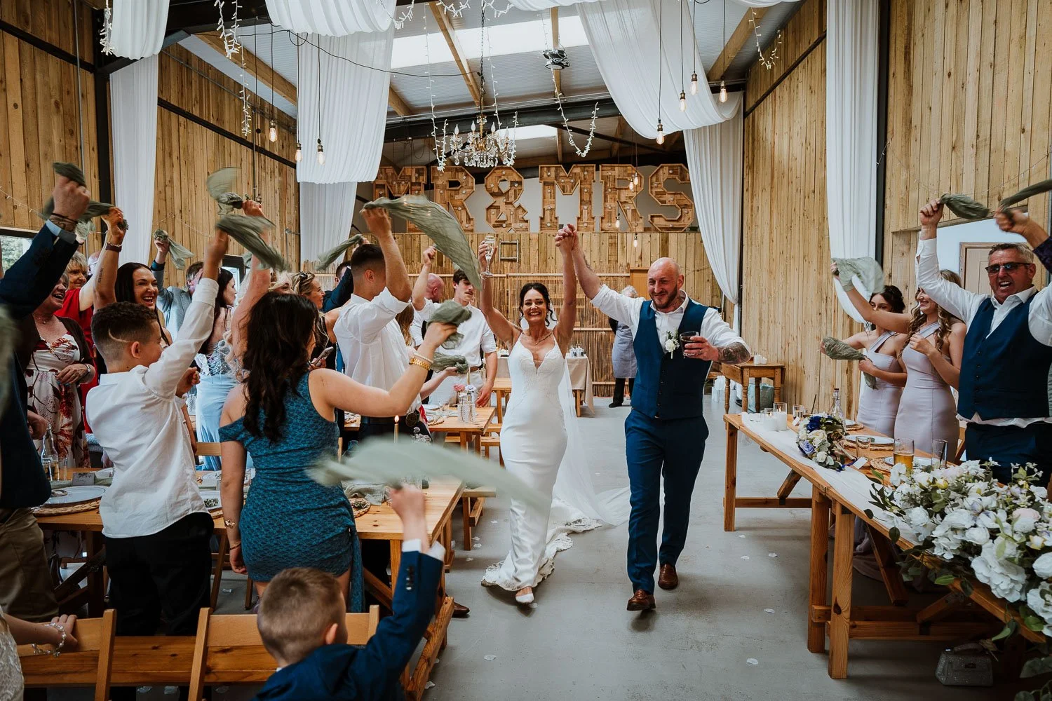 weddingphotographer_cornwall_stennackfarm_sa_38.jpg