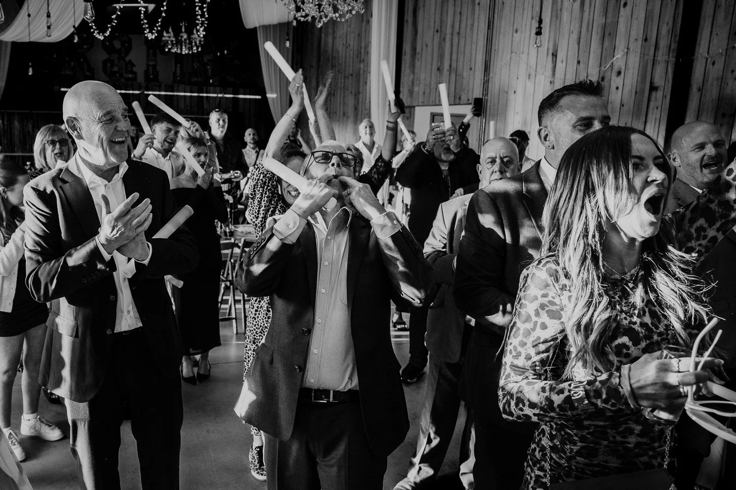 weddingphotographer_cornwall_stennackfarm_sa_55.jpg