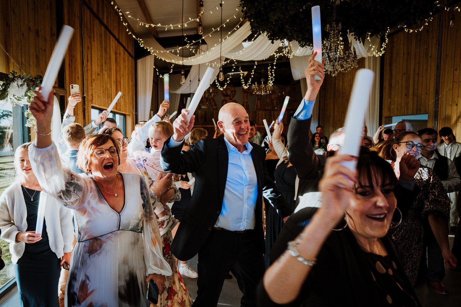 weddingphotographer_cornwall_stennackfarm_sa_57.jpg