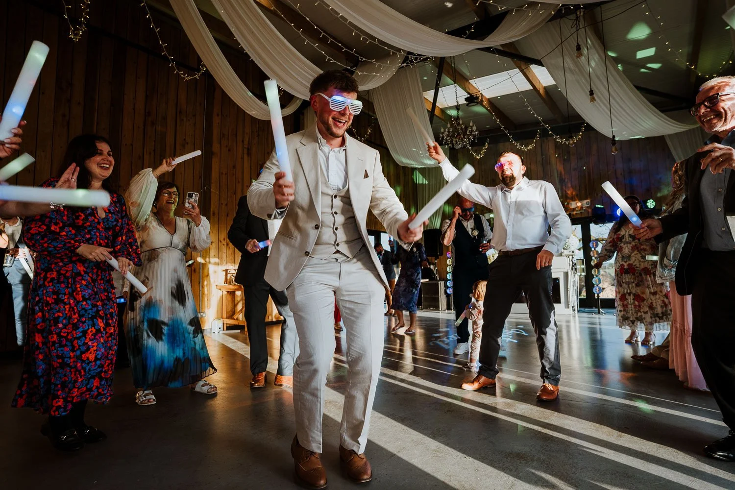 weddingphotographer_cornwall_stennackfarm_sa_64.jpg