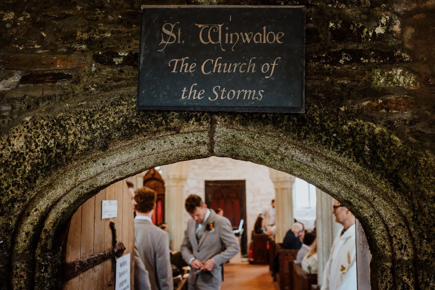ja_weddingphotographer_cornwall_beaconcrag_12.jpg
