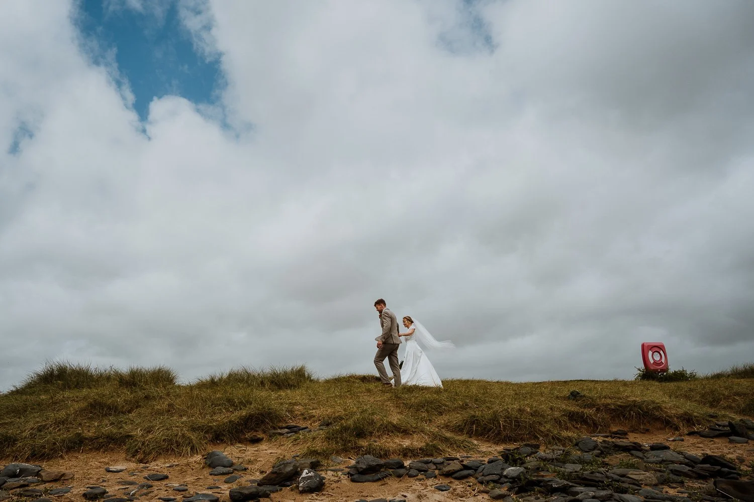ja_weddingphotographer_cornwall_beaconcrag_24.jpg