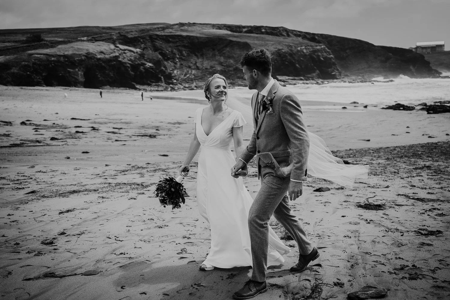 ja_weddingphotographer_cornwall_beaconcrag_27.jpg