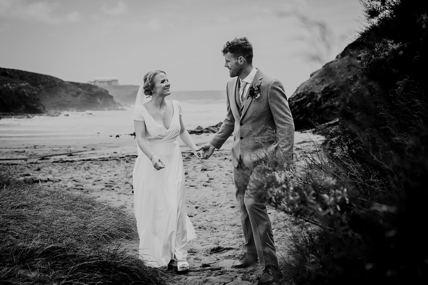 ja_weddingphotographer_cornwall_beaconcrag_28.jpg
