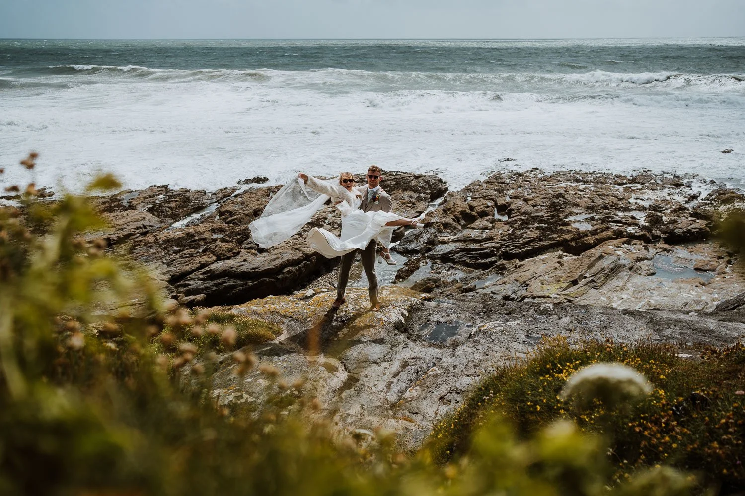 ja_weddingphotographer_cornwall_beaconcrag_44.jpg