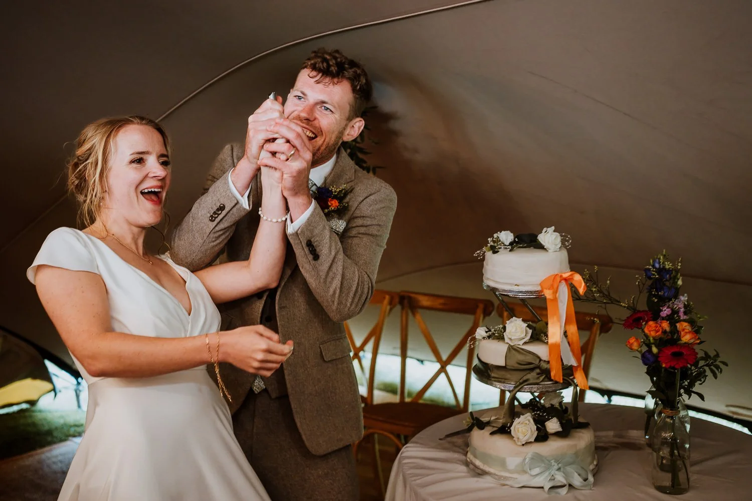 ja_weddingphotographer_cornwall_beaconcrag_54.jpg