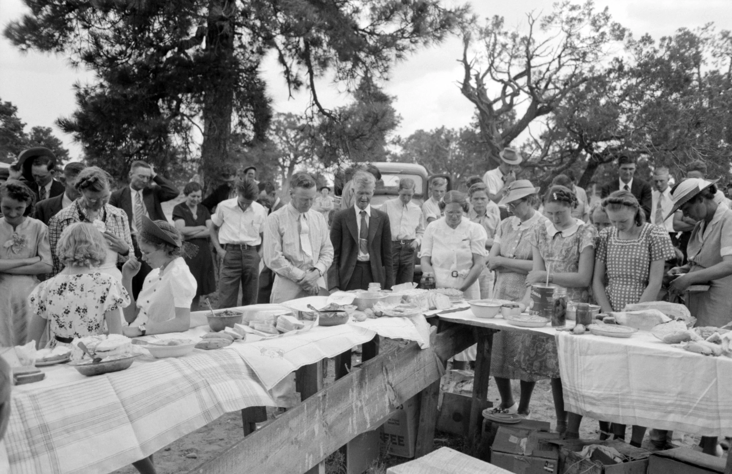 Praying Before Eating, Pie Town, New Mexico, 1940, Courtesy of the Library of Congress