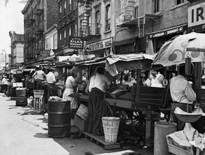 Food Markets in 1940s Chicago