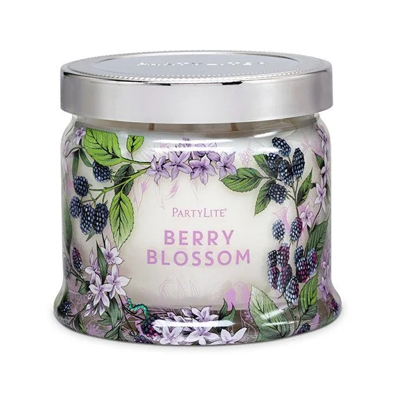 fig. 9. Berry Blossom candle