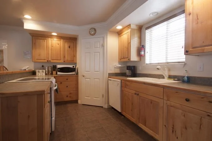 kitchen2.jpg