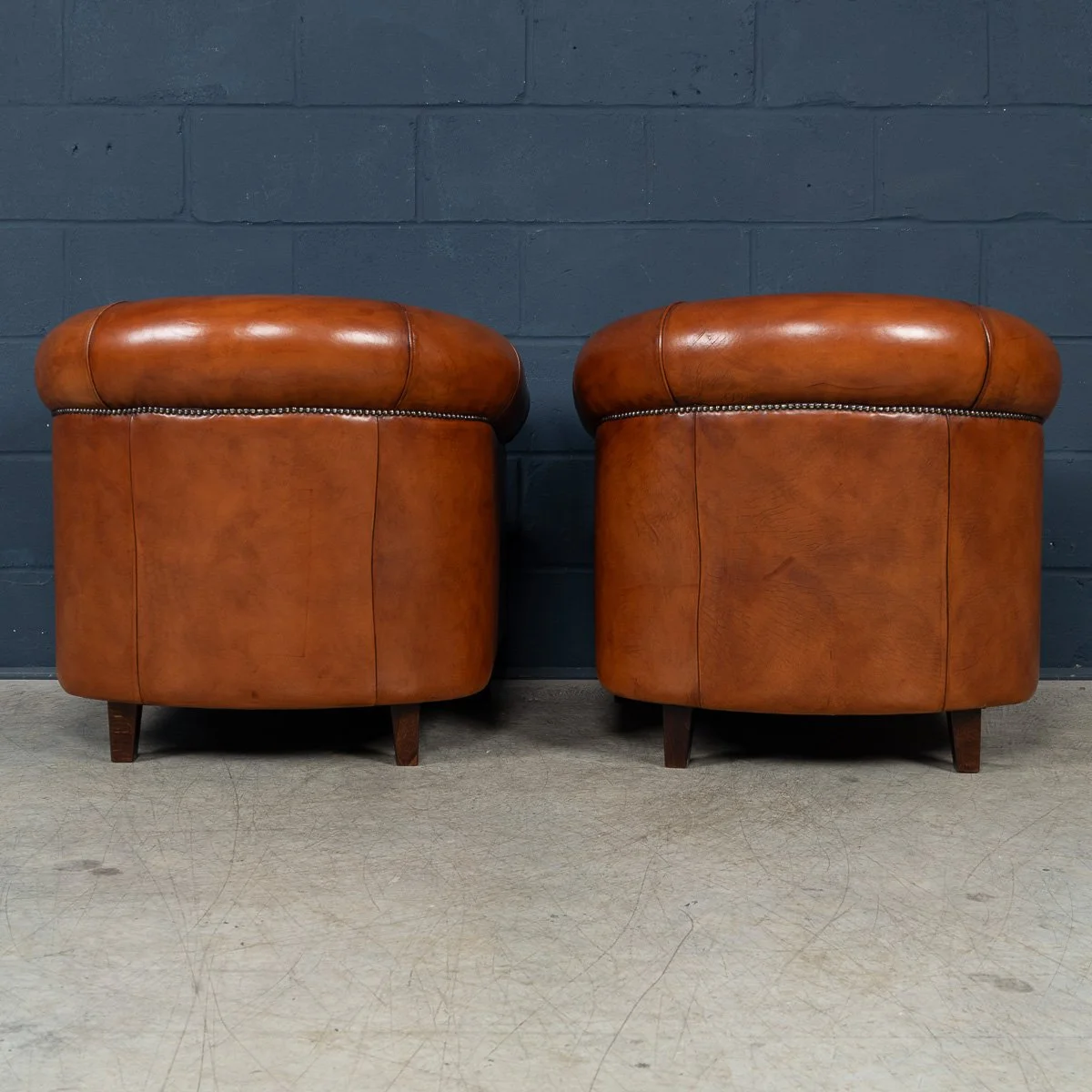 PUSHKINS.COM - B11464 - A PAIR OF 20thC DUTCH SHEEPSKIN LEATHER CLUB CHAIRS - 06.jpg
