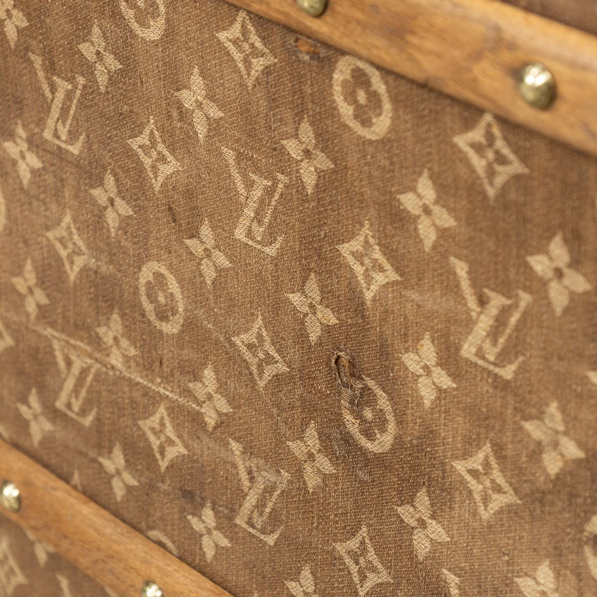 PUSHKINS.COM - B11503w - ANTIQUE 20thC LOUIS VUITTON HAT TRUNK IN WOVEN CANVAS, FRANCE c.1890 - 41.jpg