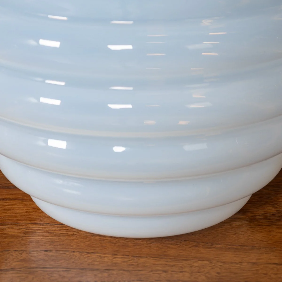 PUSHKINS.COM - B11445 - CONTEMPORARY 21stC MURANO ART GLASS VASE IN OPALESCENT WHITE BY VENINI c.2015 - 10.jpg