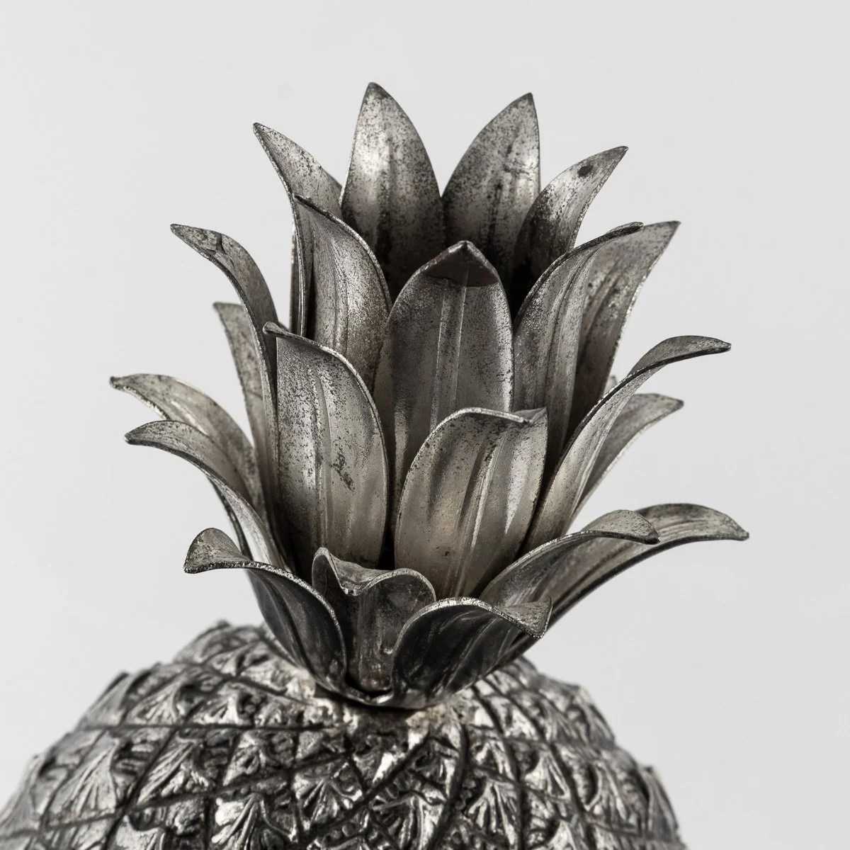 PUSHKINS.COM - B11424 - VINTAGE 20thC SILVER PLATED PINEAPPLE ICE BUCKET BY MAURO MANETTI, ITALY c.1970 - 07.jpg