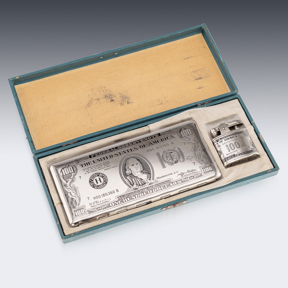 PUSHKINS.COM - J11197 - 20thC AMERICAN SILVER-PLATED CIGARETTE CASE & LIGHTER SHAPED AS A HUNDRED DOLLAR BILL - 13.jpg