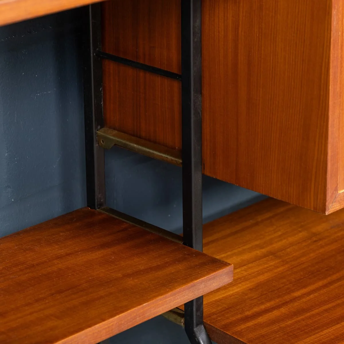 PUSHKINS.COM - B12390 - VINTAGE 20thC ITALIAN TEAK MODULAR WALL CABINET c.1960 - 22.jpg