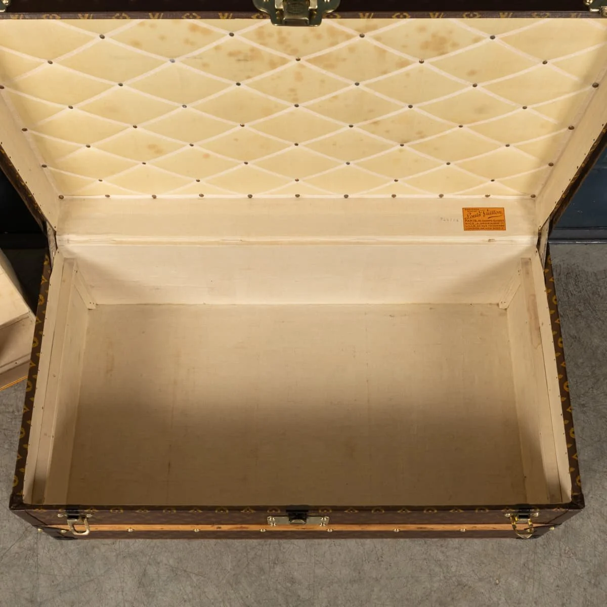 PUSHKINS.COM - B12351w - VINTAGE 20thC LOUIS VUITTON CABIN TRUNK IN MONOGRAM CANVAS, FRANCE c.1930 - 13.jpg