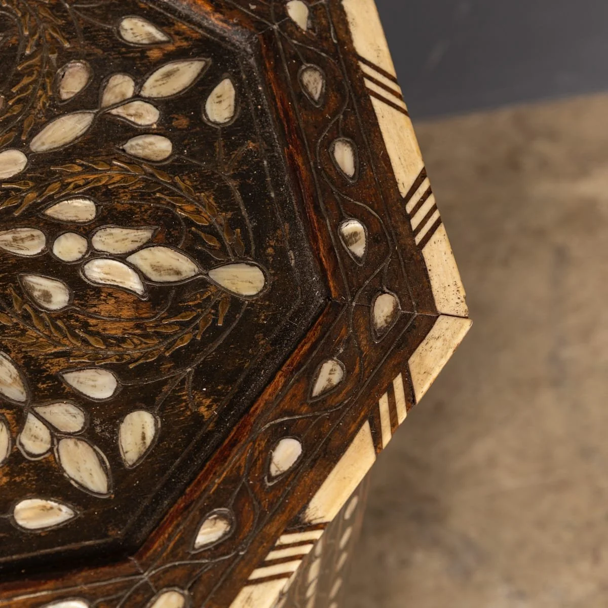 PUSHKINS.COM - Z12411 - ANTIQUE 20thC DARK WOOD & MOTHER OF PEARL MOORISH TABLE c.1920 - 12.jpg