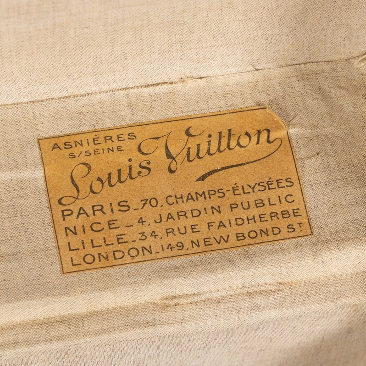 PUSHKINS.COM - B12257w - VINTAGE 20thC LOUIS VUITTON HAT TRUNK IN MONOGRAM CANVAS, FRANCE c.1930 - 23.jpg