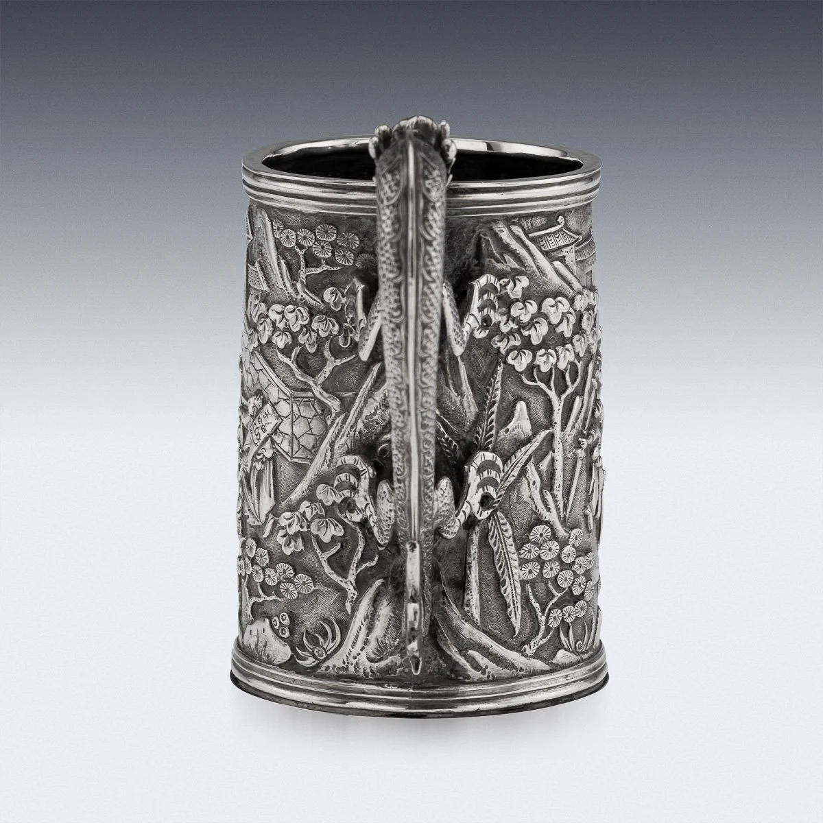 PUSHKINS.COM - A11058 - ANTIQUE 19thC RARE CHINESE EXPORT SOLID SILVER DRAGON MUG, BAO JI c.1870 - 05.jpg