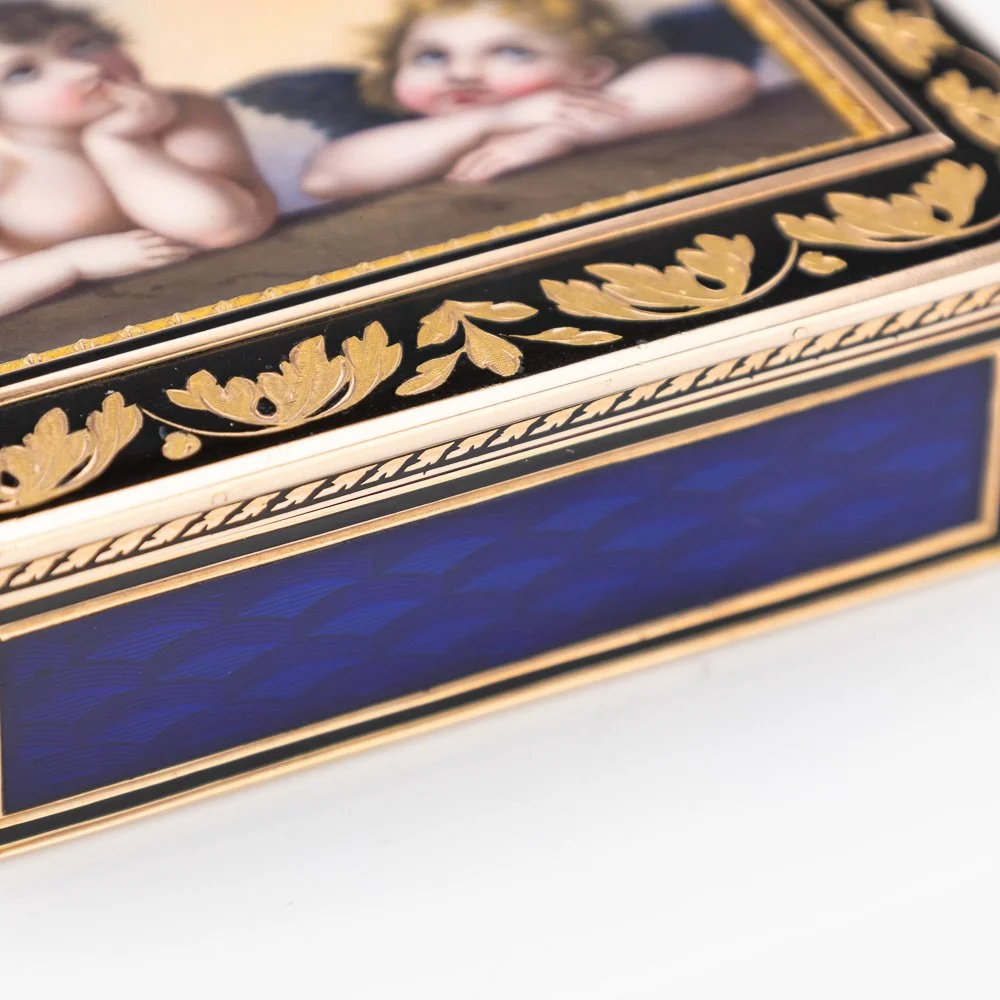 PUSHKINS.COM - A00002 - 19thC GERMAN 18k GOLD & ENAMEL SNUFF BOX, RAPHAEL'S SISTINE MADONNA, HANAU c.1810 - 12.jpg