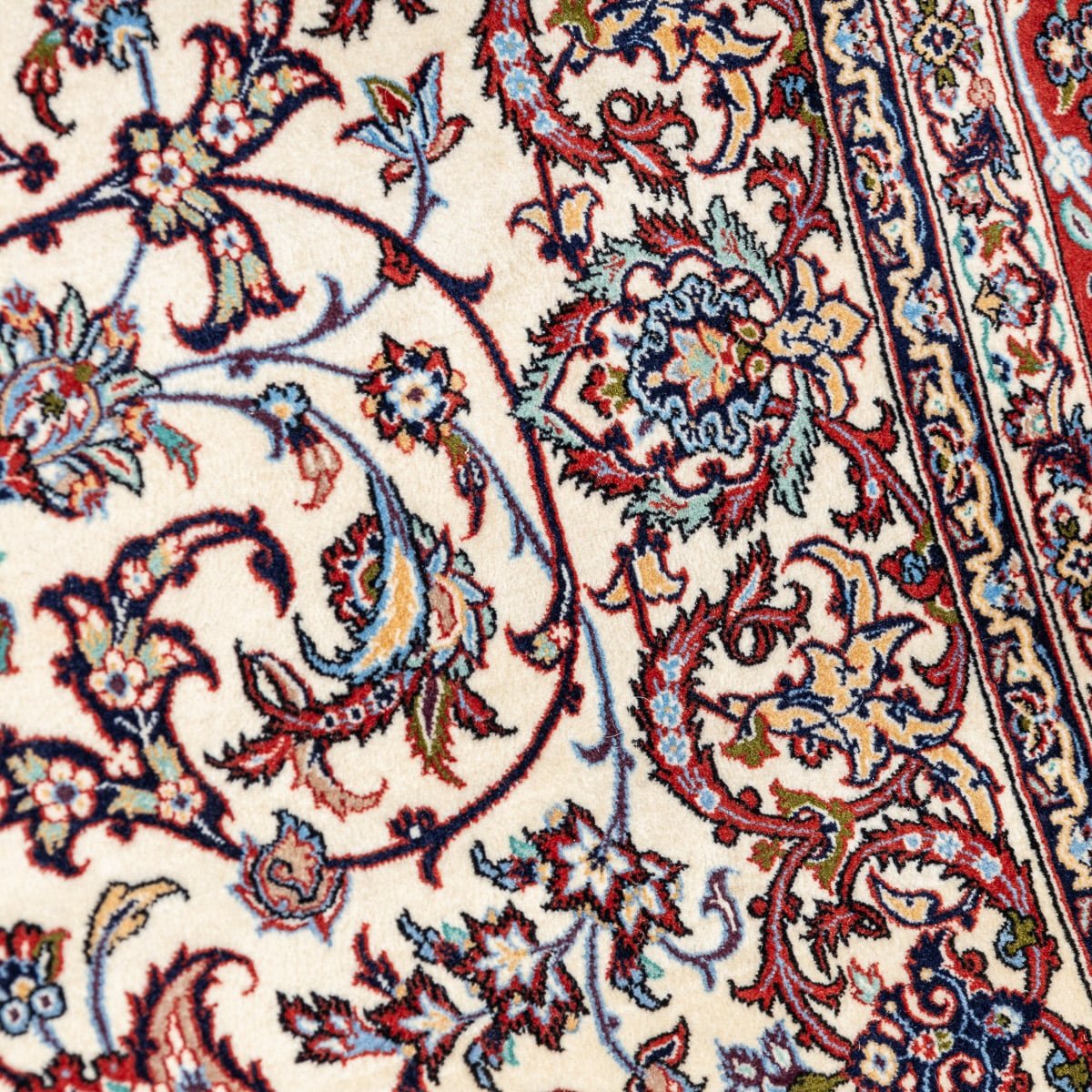 PUSHKIN'S - VINTAGE 20thC PERSIAN FINE HANDMADE ISFAHAN RUG c.1980 - 9.jpg