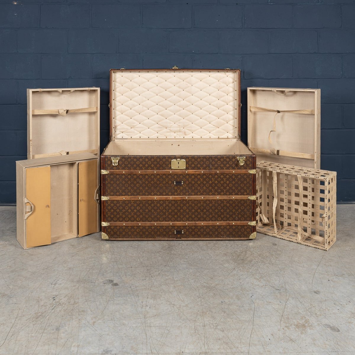 PUSHKINS.COM - B11232h - ANTIQUE 20thC LOUIS VUITTON MALLE HAUTE TRUNK IN MONOGRAM CANVAS, FRANCE c.1910 - 11.jpg