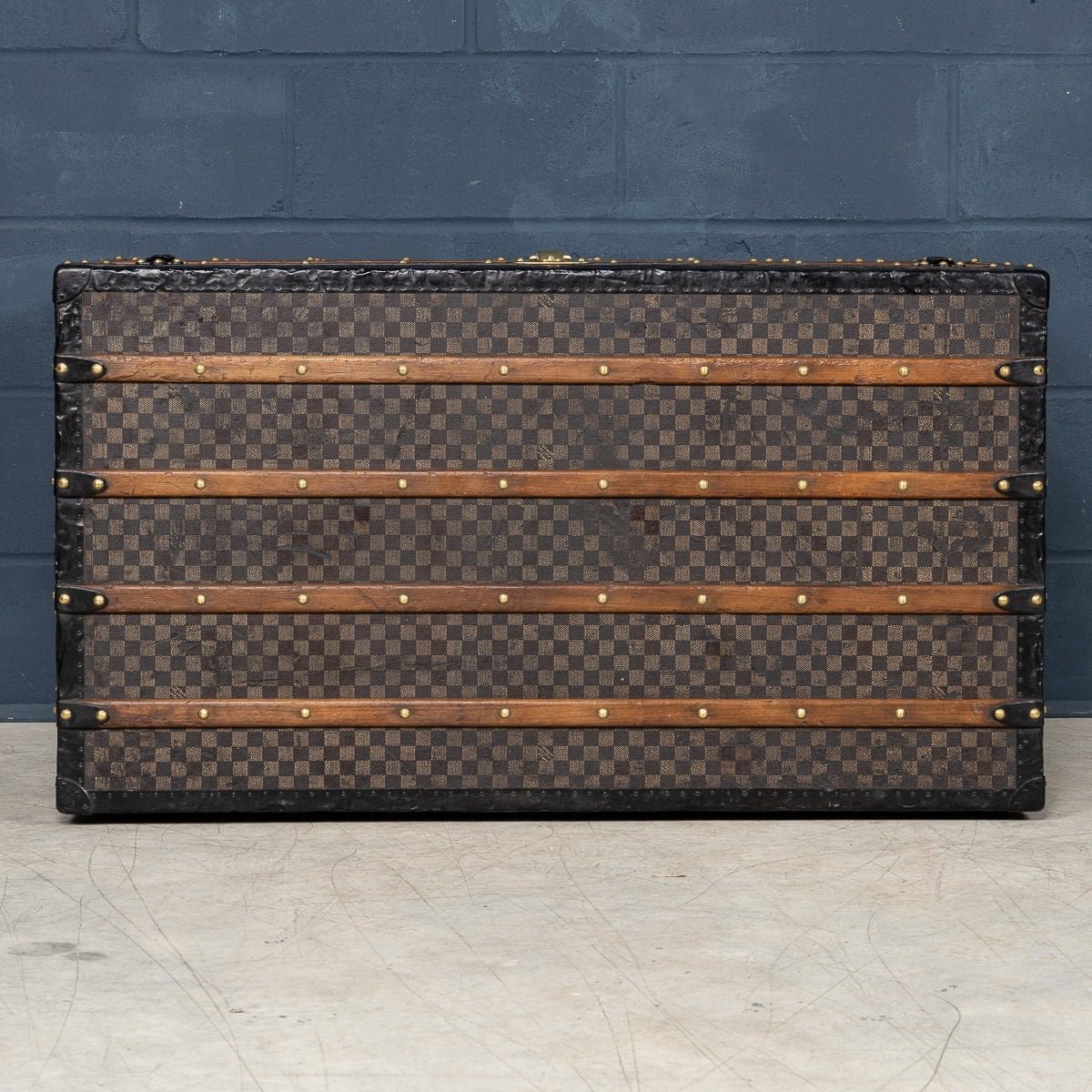 PUSHKIN'S - ANTIQUE 20thC LOUIS VUITTON %22MALLE HAUTE%22 TRUNK IN DAMIER CANVAS, FRANCE c.1900 - 9.jpg