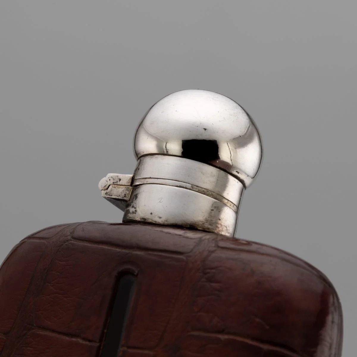 PUSHKINS.COM - B12235 - ANTIQUE 20thC ENGLISH SILVER PLATE & CROCODILE LEATHER HIP FLASK c.1900 - 10.jpg