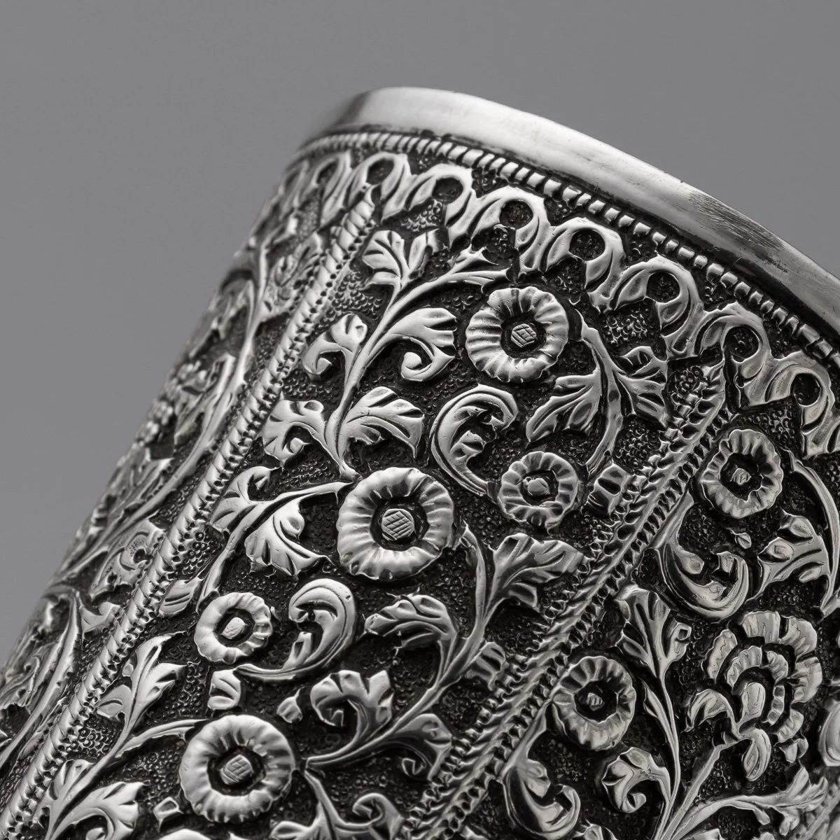 PUSHKINS.COM - J12493 - ANTIQUE 19thC INDIAN KUTCH SOLID SILVER BEAKER c.1890 -  13.jpg