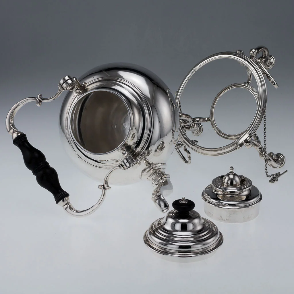 ANTIQUE 20THC QUEEN ANNE STYLE SOLID SILVER TEA KETTLE, STAND & BURNER C.1916-05.jpg