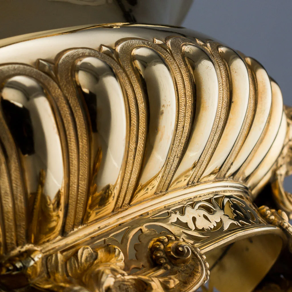 ANTIQUE 20THC SOLID SILVER GILT MASSIVE CENTREPIECE BOWL RHODES & SONS C1922-14.jpg
