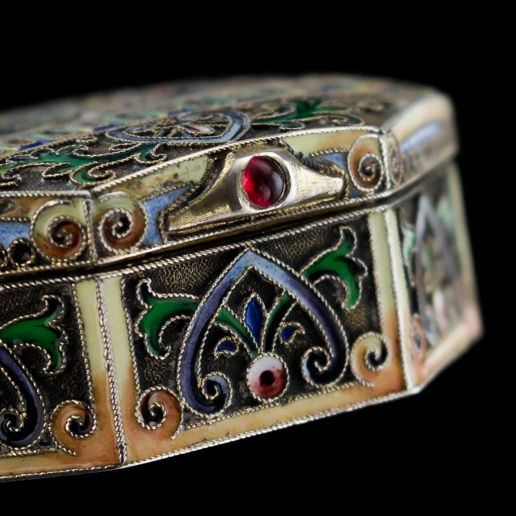 Pushkin Antiques - ANTIQUE 20thC RUSSIAN 11 ARTEL SOLID SILVER & ENAMEL SNUFF BOX c.1910-07.jpg