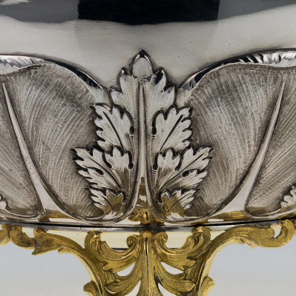 Alessio Lorenzi - STUNNING 20thC MONUMENTAL SOLID SILVER PILGRIM FLASK, EDWARD BARNARD c.1986-15.jpg