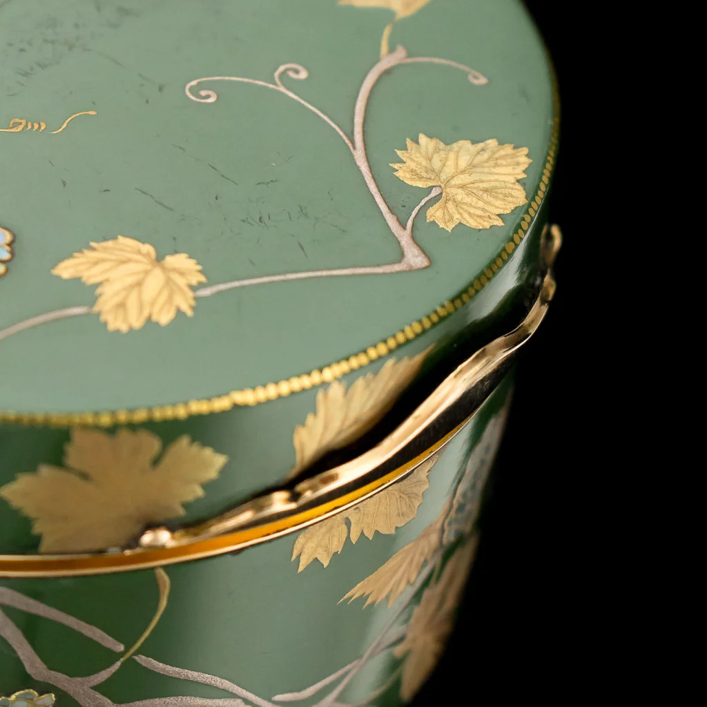 PUSHKIN ANTIQUES - ANTIQUE 18thC FRENCH 18K GOLD-MOUNTED & JAPANESE LACQUER SNUFF BOX c.1770 - 12.jpg