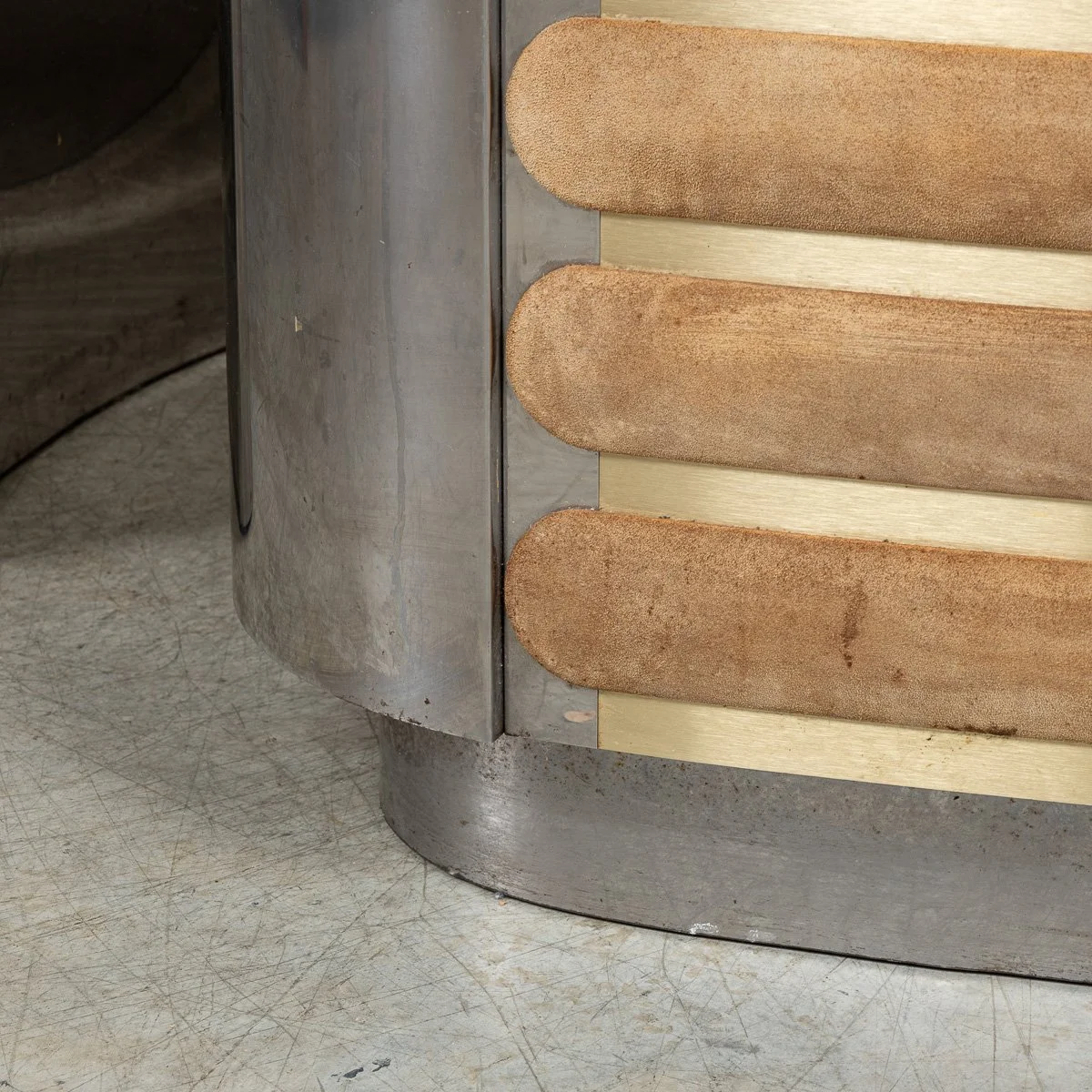 PUSHKINS.COM - B11474 - VINTAGE 20thC ITALIAN STANDING DRY BAR BY WILLY RIZZO c.1970 - 45.jpg