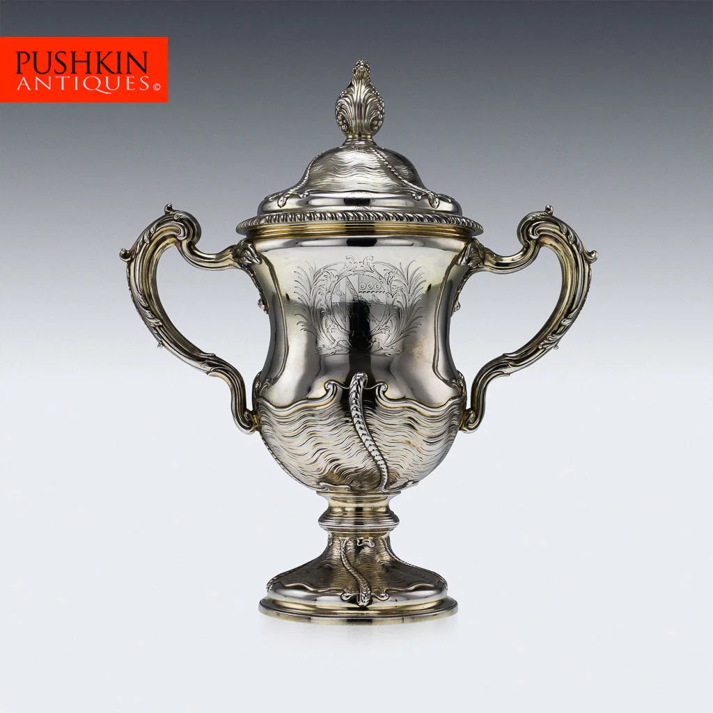 ANTIQUE 18thC GEORGIAN SOLID SILVER TWO HANDLED CUP & COVER, LONDON c.1764.jpg