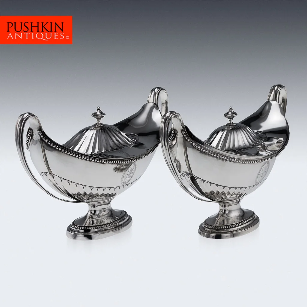ANTIQUE 18thC GEORGIAN SOLID SILVER PAIR OF SAUCE TUREENS, LONDON c.1785.jpg