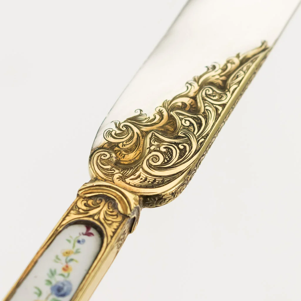 ANTIQUE 19thC GERMAN SOLID SILVER-GILT & ENAMEL TRAVELING CUTLERY SET c.1860 - 08.jpg