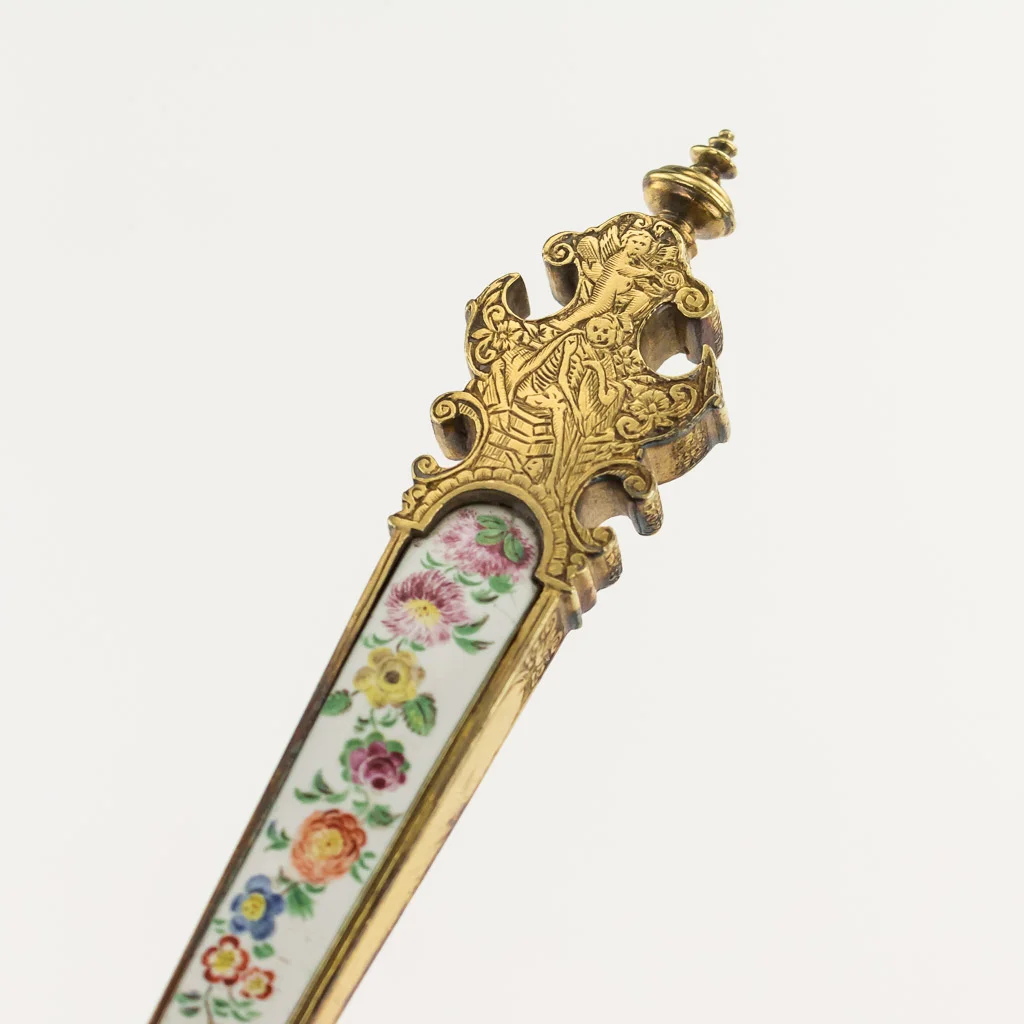 ANTIQUE 19thC GERMAN SOLID SILVER-GILT & ENAMEL TRAVELING CUTLERY SET c.1860 - 09.jpg